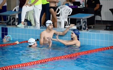 Над 110 деца се включиха в Националния турнир по адаптирано плуване