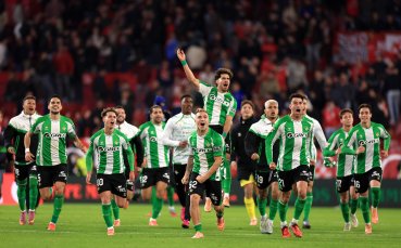 Дербито на Андалусия не мина без хаос, но Бетис се наложи над Севиля