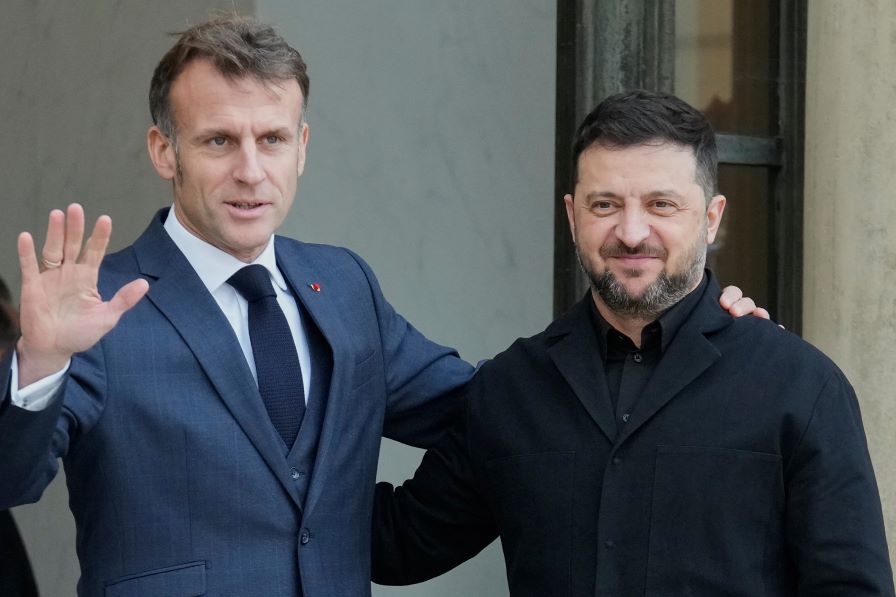 Макрон посреща Зеленски в Париж