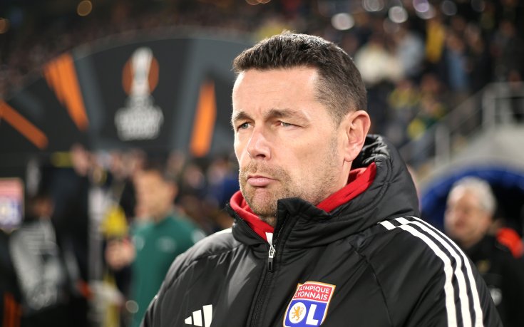 Наставникът на новия лидер в Лига 1 остава здраво стъпил на земята