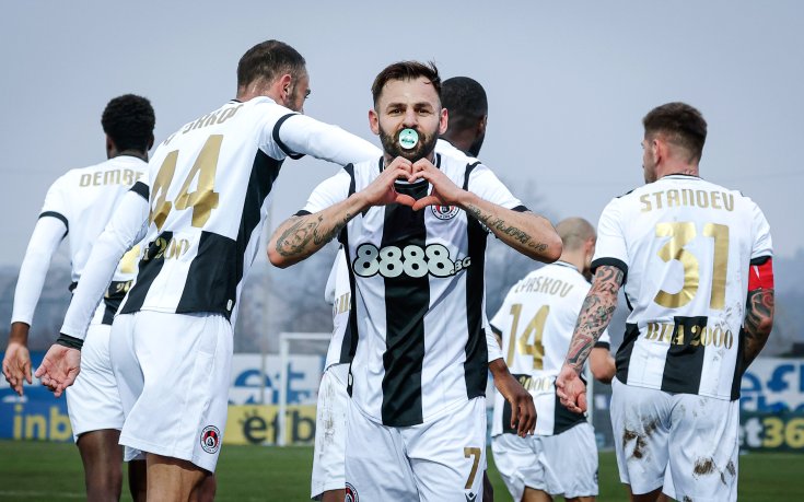 Спас Делев лапна биберон (видео)