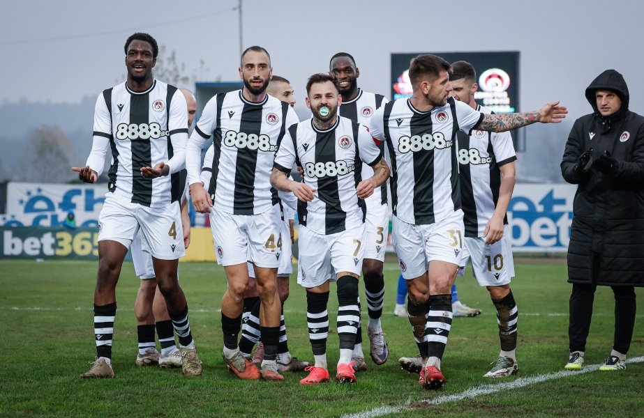 Монтана и Локомотив София1