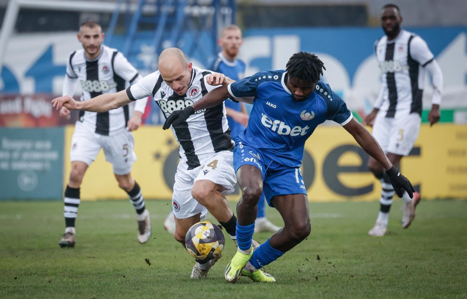 Монтана и Локомотив София1