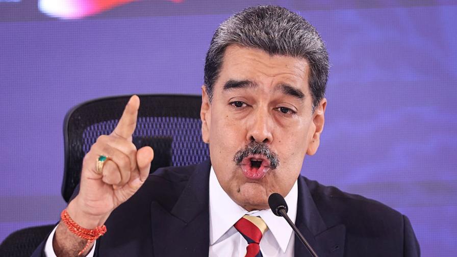 <p>Мадуро готви Венецуела за партизанска война срещу САЩ</p>