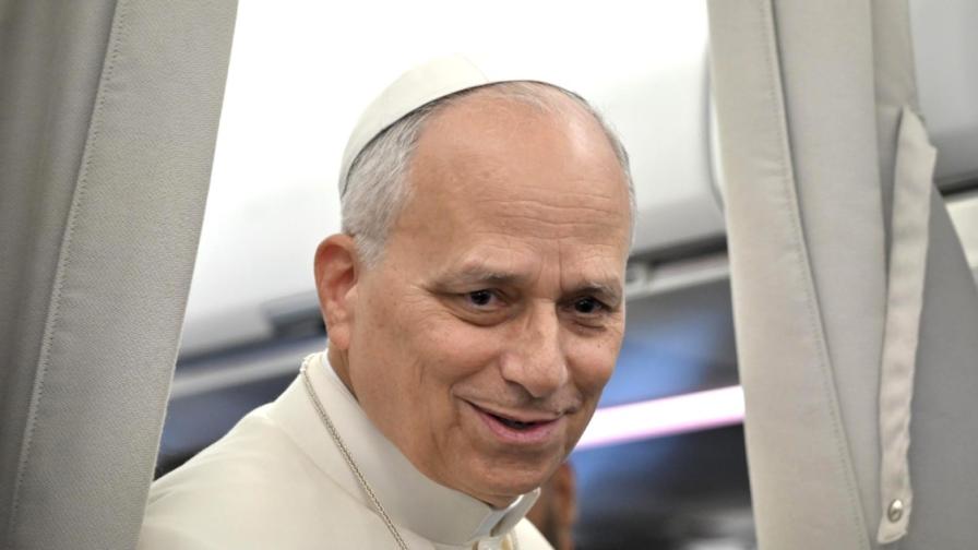 Папата с апел срещу военна инвазия на САЩ във Венецуела