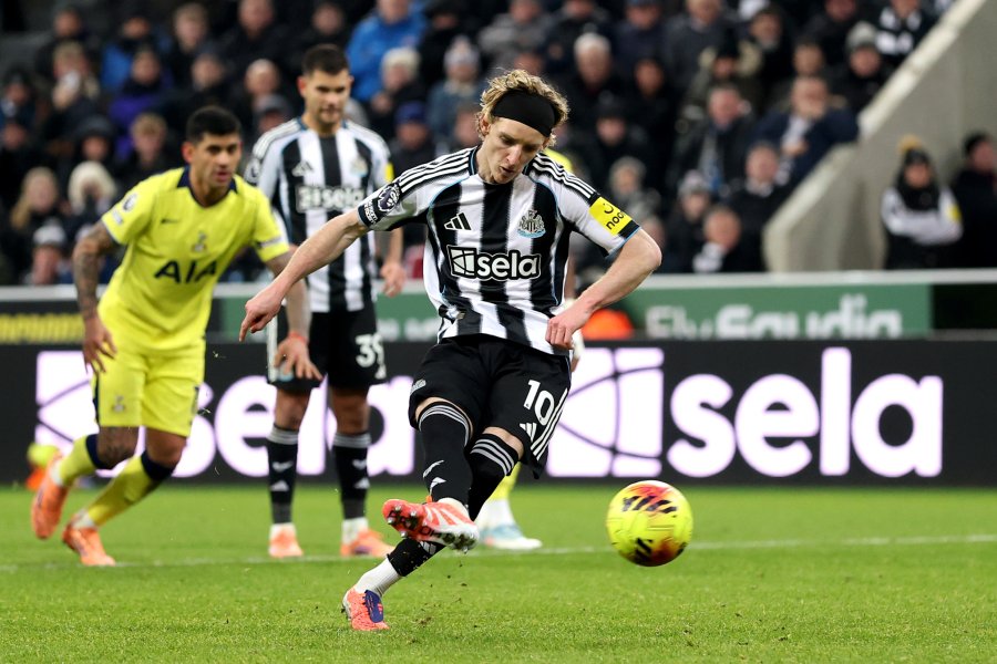 Нюкасъл Юнайтед Тотнъм Хотспър1