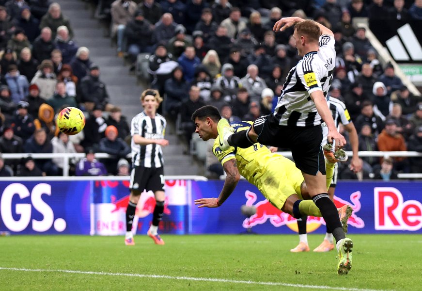 Нюкасъл Юнайтед Тотнъм Хотспър1