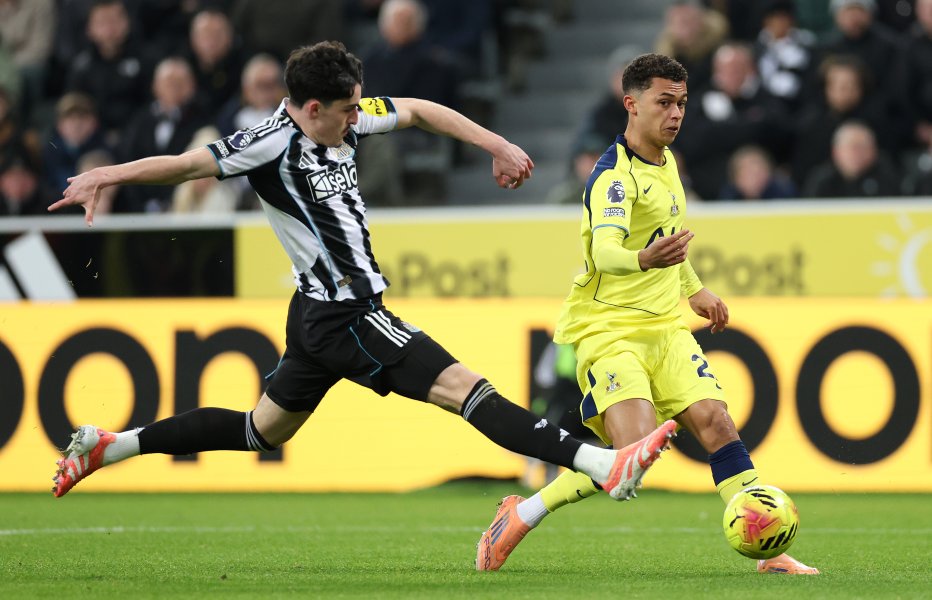 Нюкасъл Юнайтед Тотнъм Хотспър1