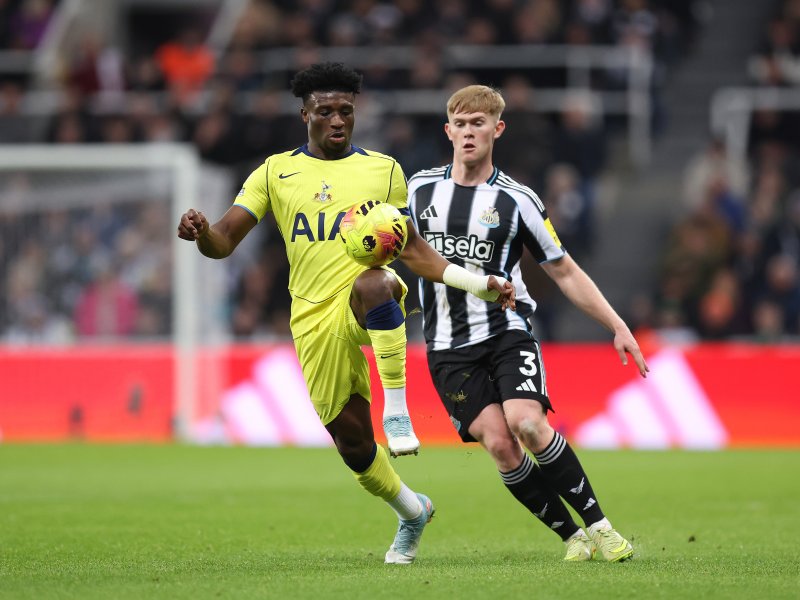 Нюкасъл Юнайтед Тотнъм Хотспър1