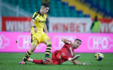 Румънски гранд преговаря за защитник на Ботев Пловдив