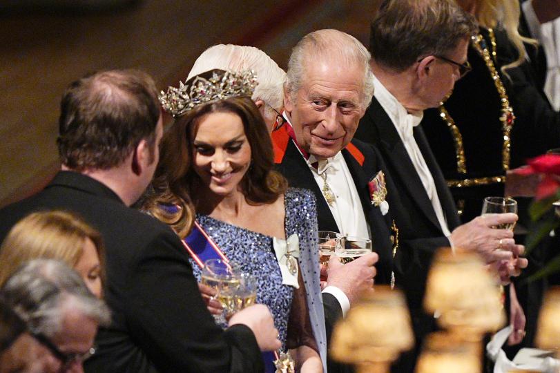 Кейт Мидълтън дебютира в Уиндзор с най-голямата и блясква корона досега - снимка 5