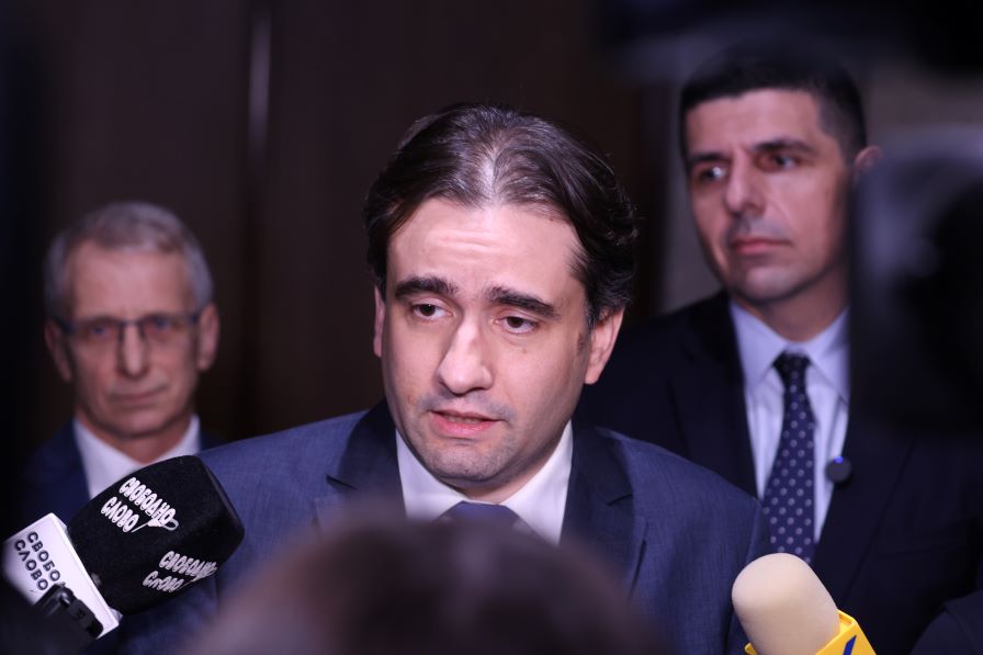 ПП-ДБ внасят вот на недоверие към правителството за икономическа политика