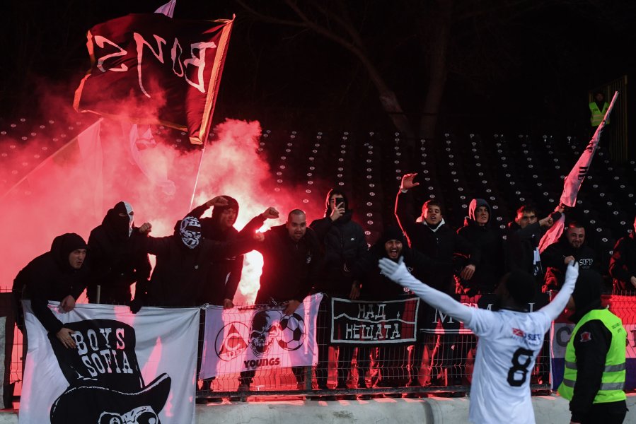 Славия Левски1