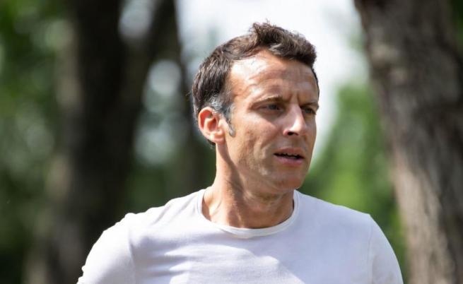 Си Цзинпин придружи Макрон в Чънду - рядък жест към ЕС