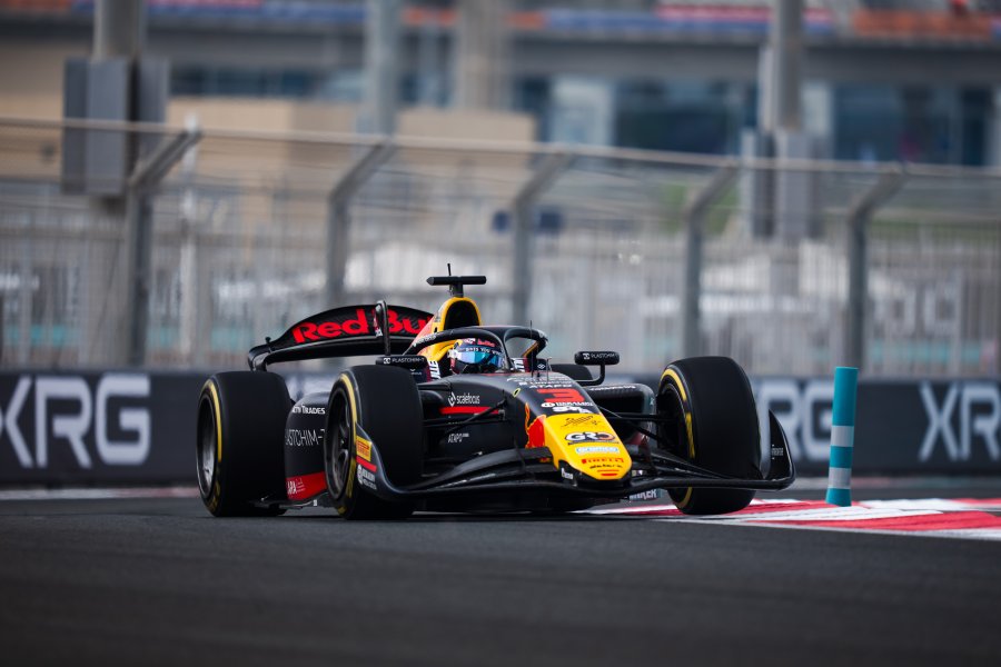 Никола Цолов по време на свободната тренировка преди Гран при1