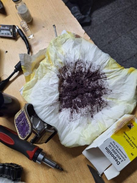 Разкриха импровизирана нарколаборатория в Бургас