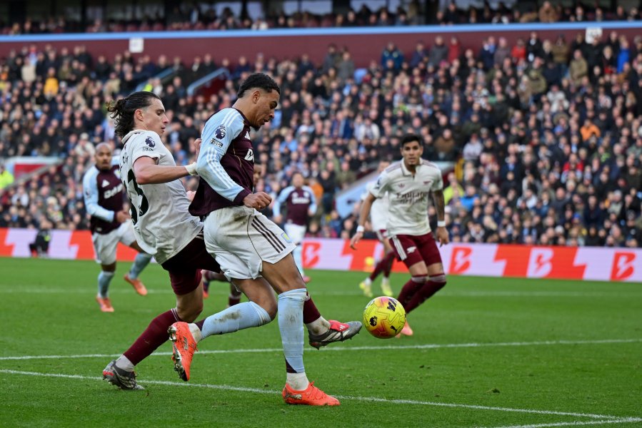 Астън Вила Арсенал1