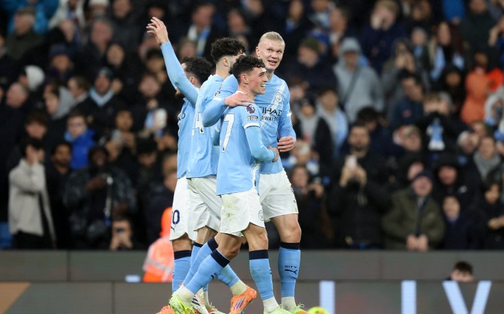 Манчестър Сити разби Съндърланд и се залепи зад Арсенал