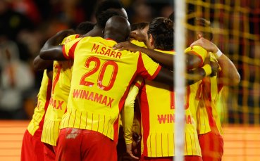 Ланс не спира с победите и се откъсна пред ПСЖ на върха