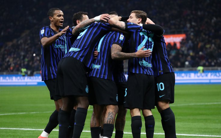 Уверен Интер се позабавлява в Комо и се завърна на върха поне за ден