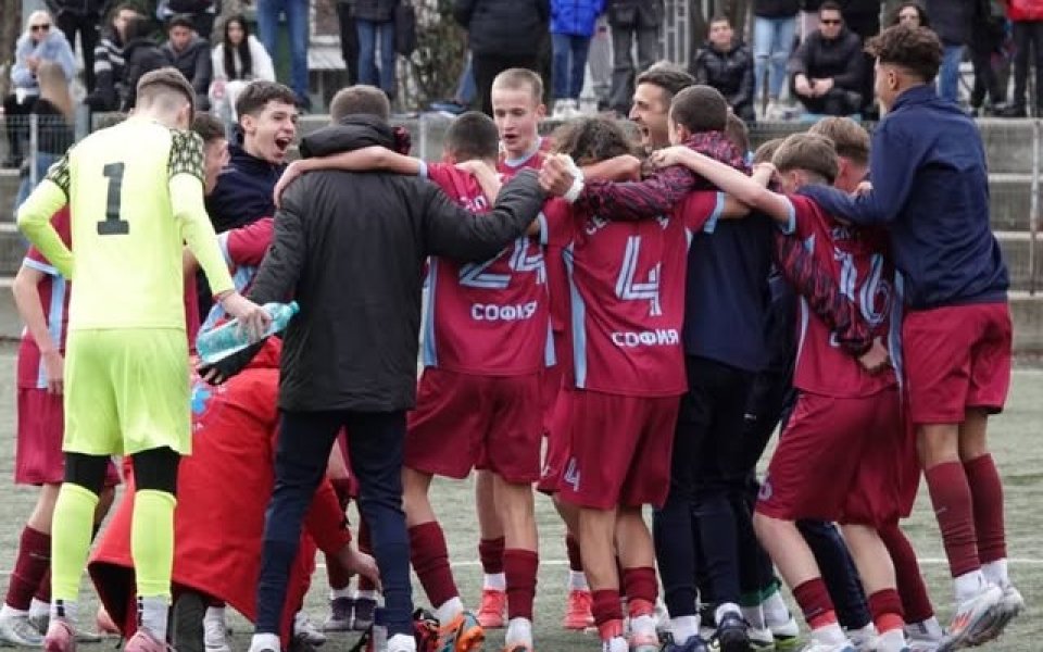 Септември победи лидера Лудогорец след обрат, талант изригна с гол и изработена дузпа