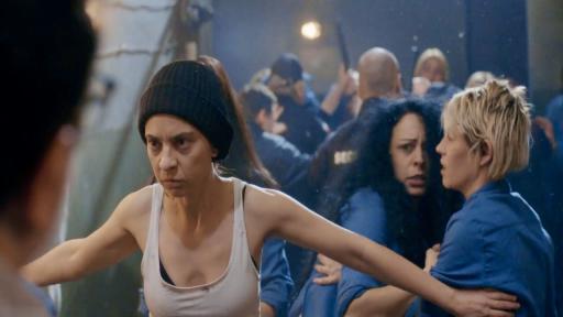 Революция и зрелищен финал в „Клетката“