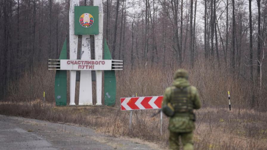 <p>Руснаците обстрелват пограничните региони &ndash; постигат ли &quot;врагът значителен успех&quot;</p>