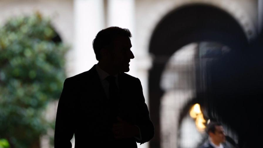 Макрон срещу хаоса: 2025 – година на политически кризи, протести и международни предизвикателства