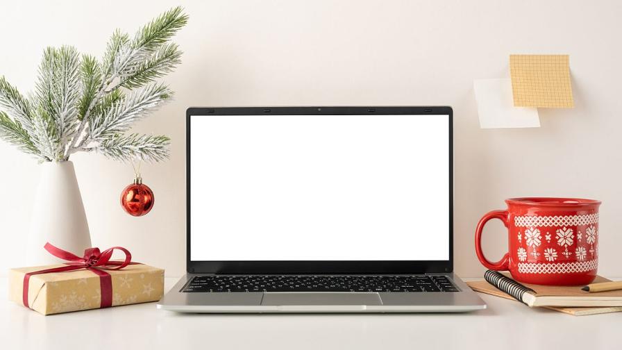 Работиш на празниците? Виж какво възнаграждение ти се полага