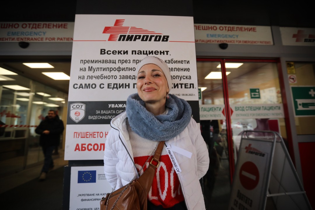 <p>Медицински сестри, лаборанти, акушери и други здравни специалисти излязоха на протест заради срамно ниските възнаграждения и неизпълнените обещания на управляващите за по-високи заплати.</p>