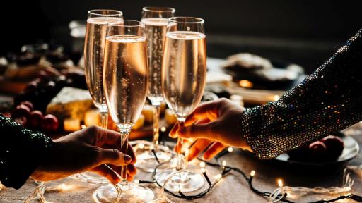 Новогодишни традиции по света: 26 обичая за късмет и щастие