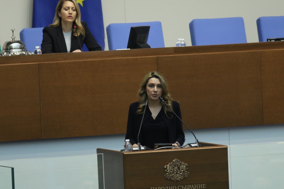 <p>Гласуването на вота на недоверие срещу кабинета &quot;Желязков&quot;.</p>