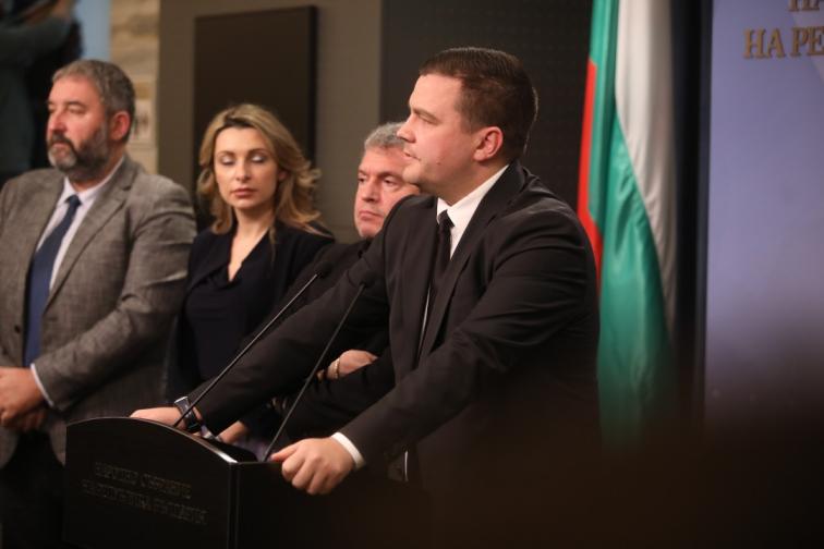 Желязков оставка