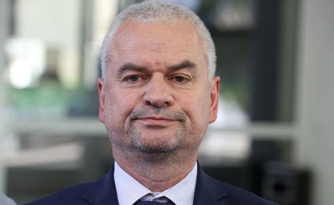 Задържаха началника на столичното Пето РУ