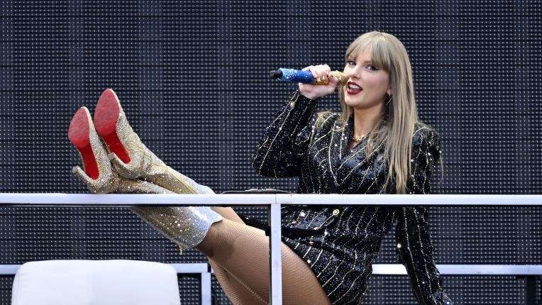 Тейлър Суифт на 36: 10 факта за иконата, която продължава да пише история (СНИМКИ)