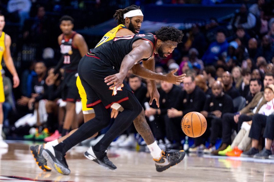 Филаделфия Севънтисиксърс Индиана Пейсърс1