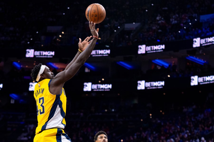 Филаделфия Севънтисиксърс Индиана Пейсърс1