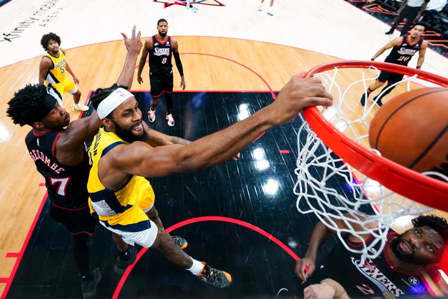 Филаделфия Севънтисиксърс Индиана Пейсърс1