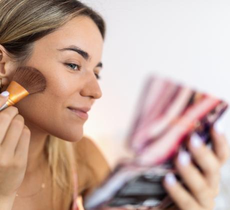 Гримът през 2026 г излиза извън рамките на правилното и