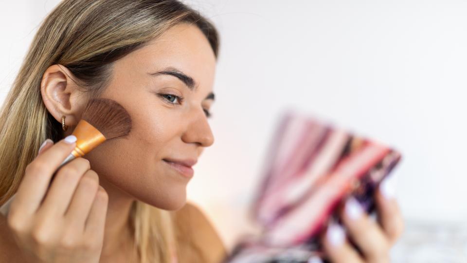 Гримът през 2026 г. излиза извън рамките на правилното“ и