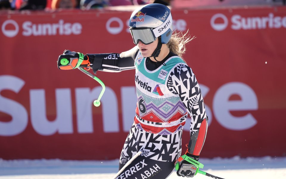 Новозеландка е №1 на супергигантския слалом в Санкт Мориц, Вон остана извън подиума