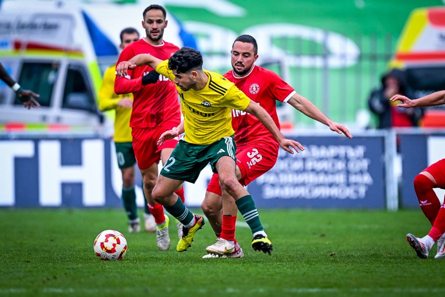 Добруджа Ботев Враца1