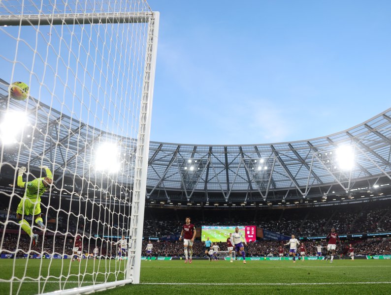 Уест Хем Юнайтед Астън Вила1