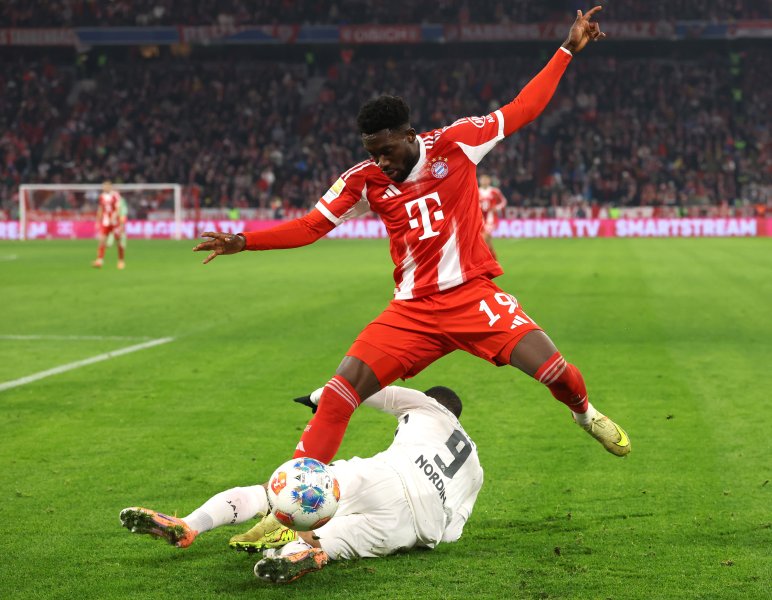 Байерн Мюнхен Майнц 051