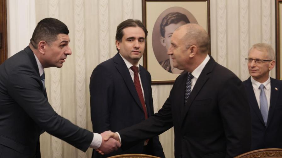 консултации продължаваме промяната радев