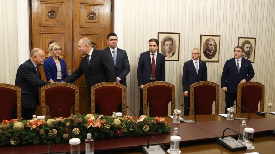 ПП-ДБ на „Дондуков“ 2: Асен Василев и колеги...