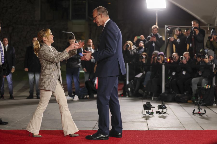 <p>В Берлин обсъждат мирното споразумение за Украйна.</p>