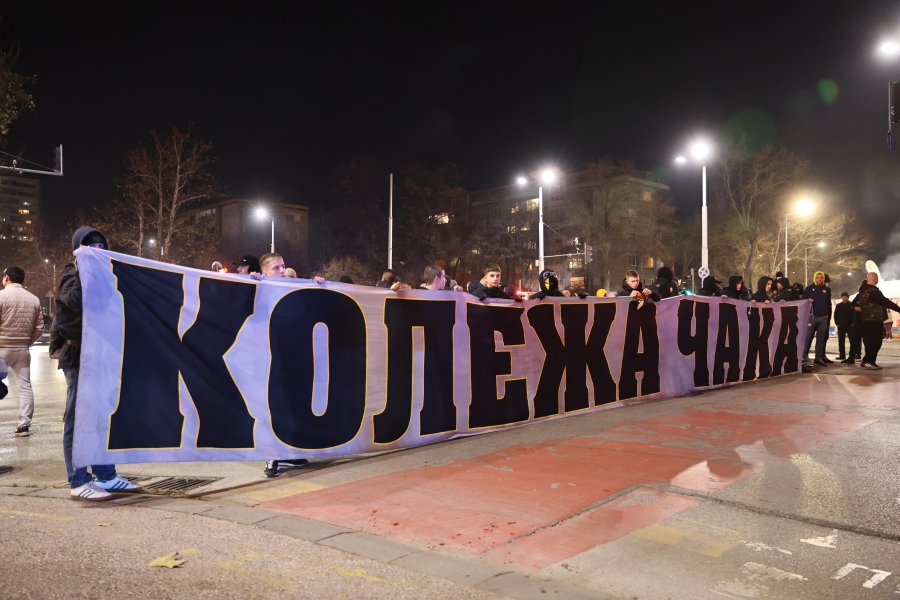 Протест на феновете на Ботев Пловдив срещу забавеното строителство на1