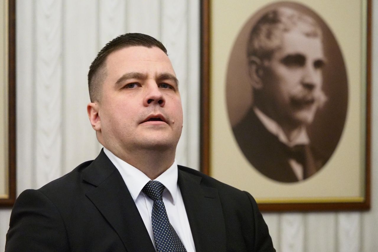 "Има такъв народ" на консултации при президента Радев.