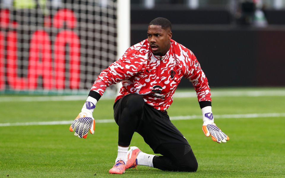 Милан очаква отговора на Майк Менян за новия му договор